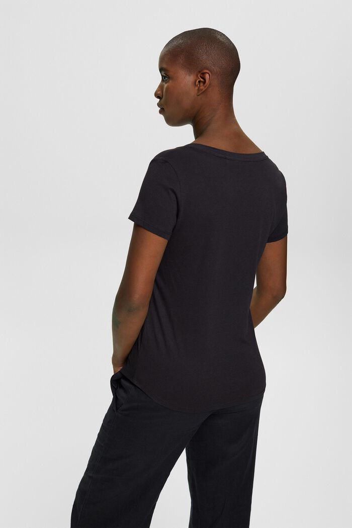 Pack de dos camisetas confeccionadas en una mezcla de algodón ecológico, BLACK, detail image number 4