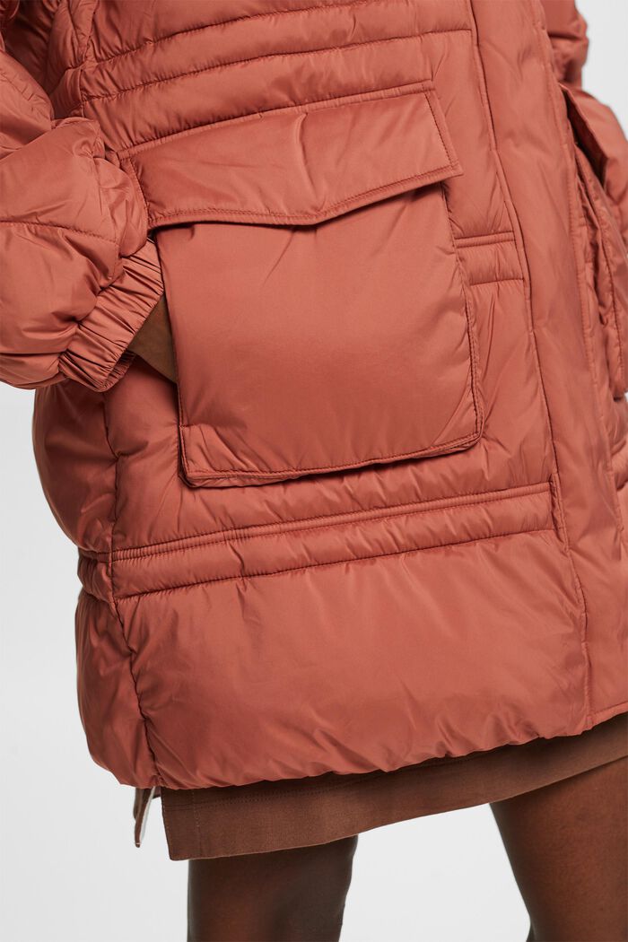 Reciclado: abrigo acolchado con capucha, TERRACOTTA, detail image number 1