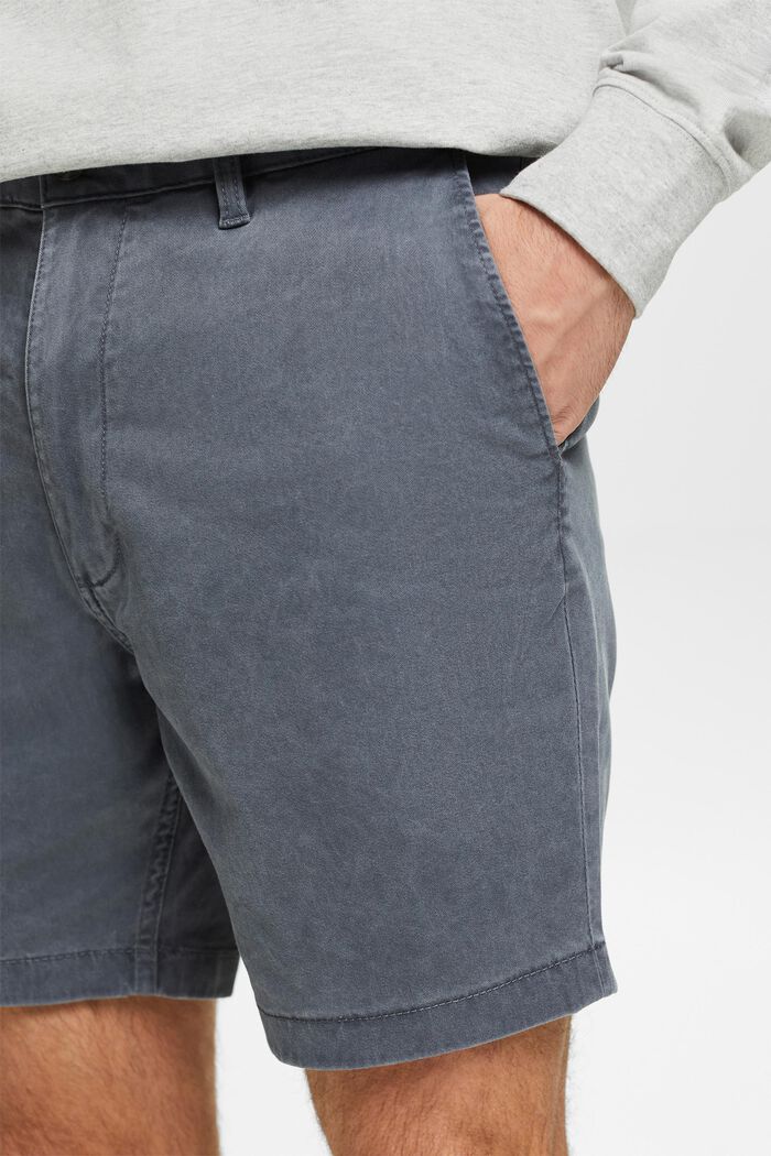 Shorts chinos slim con efecto lavado, DARK GREY, detail image number 4