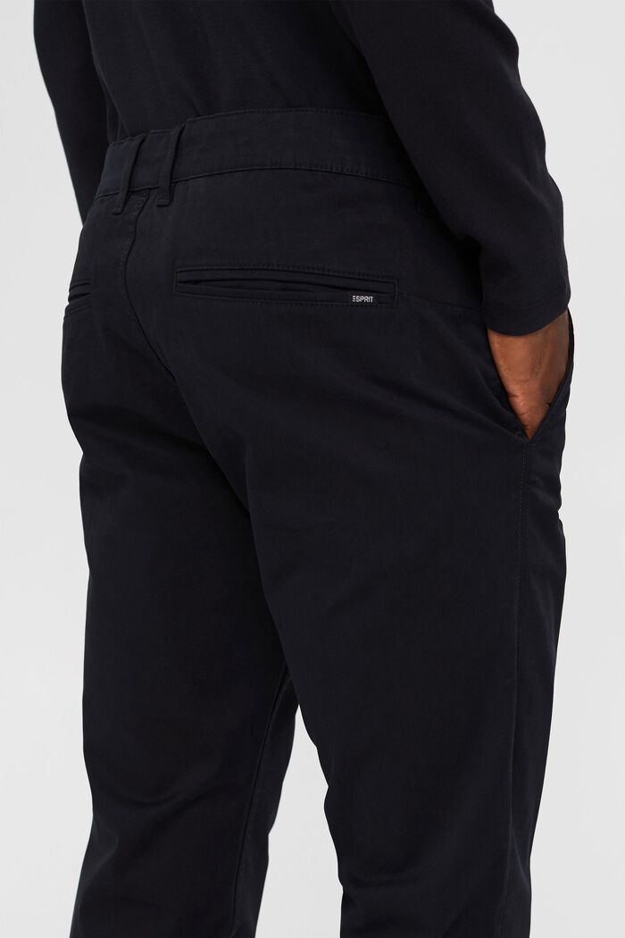 Pantalón chino de algodón ecológico con llavero, BLACK, detail image number 4