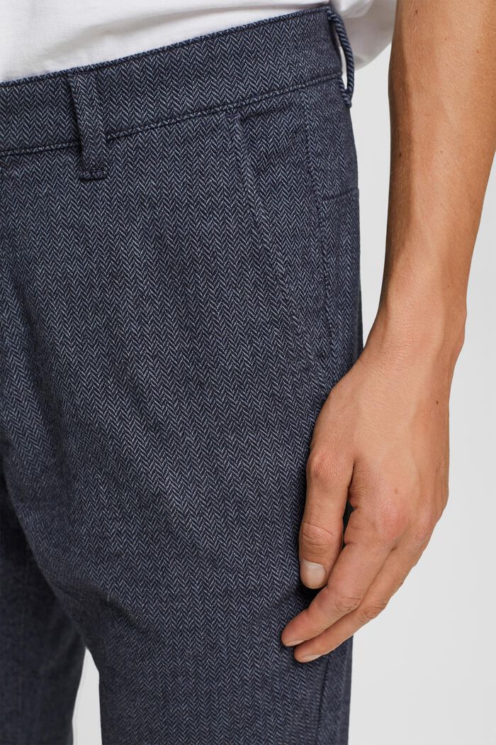 Pantalón de corte ajustado con diseño de espiga, NAVY, detail image number 0