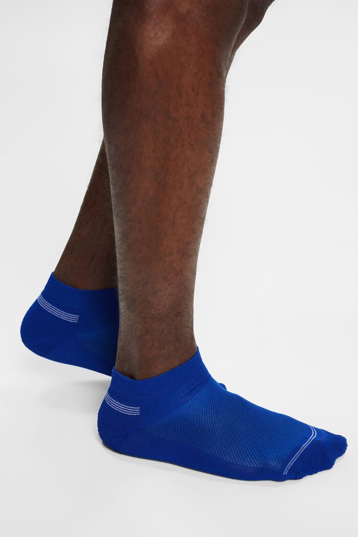Pack de 3 pares de calcetines para deportivas con textura de malla, BLACK/BLUE, detail image number 2