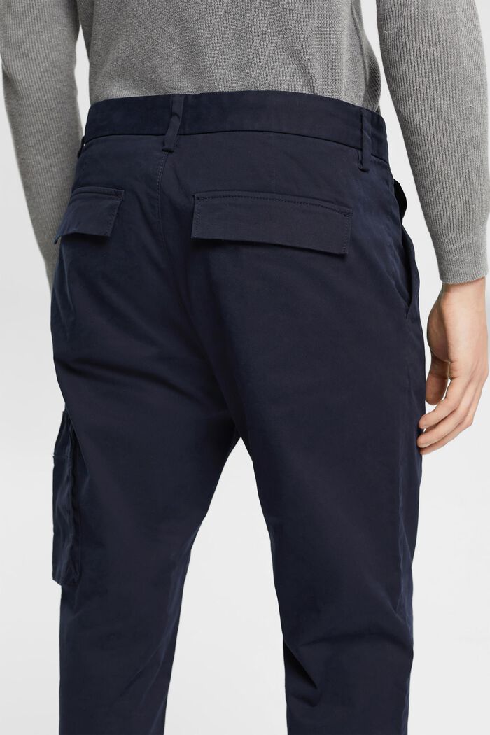 Pantalón chino con un bolsillo estilo cargo, NAVY, detail image number 4