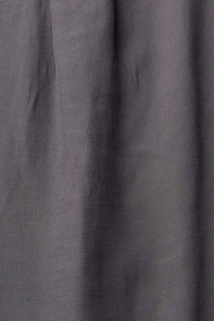 Blusa con cuello pico, LENZING™ ECOVERO™, ANTHRACITE, detail image number 1