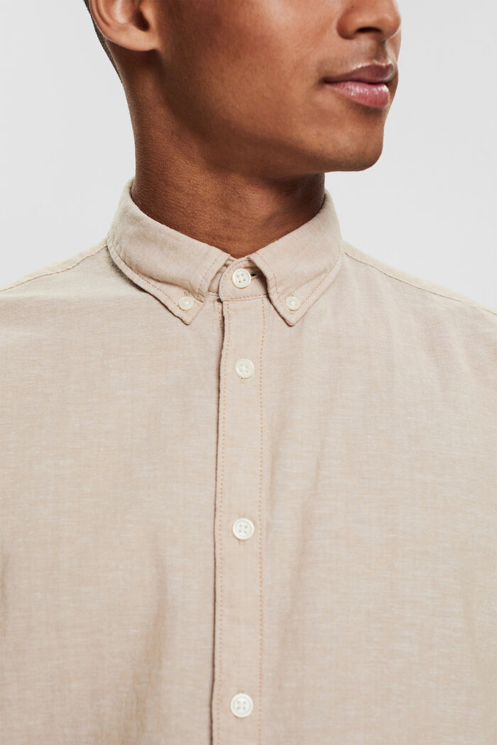 Con lino: camisa de cuello abotonado y manga corta, SAND, detail image number 2