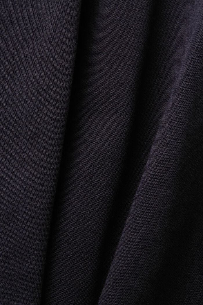 Camiseta de tejido jersey con cuello redondo y diseño corto, BLACK, detail image number 5