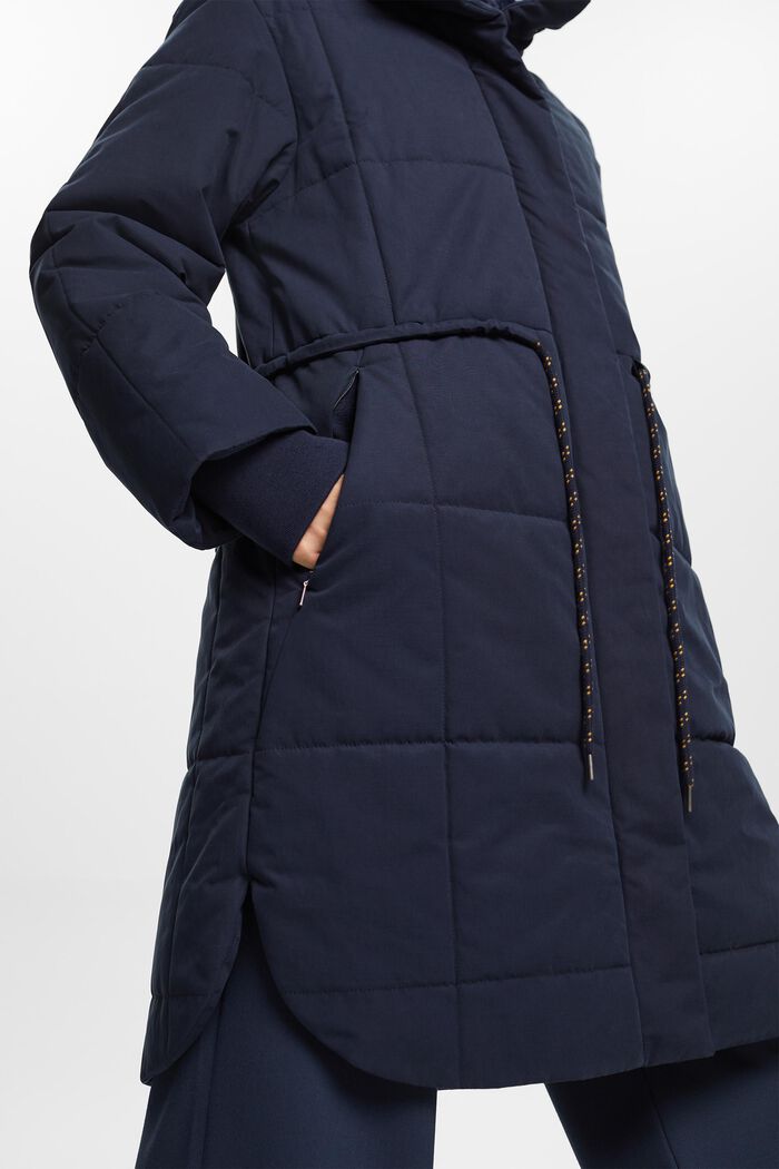 Reciclado: abrigo acolchado con forro interior de felpa, NAVY, detail image number 0