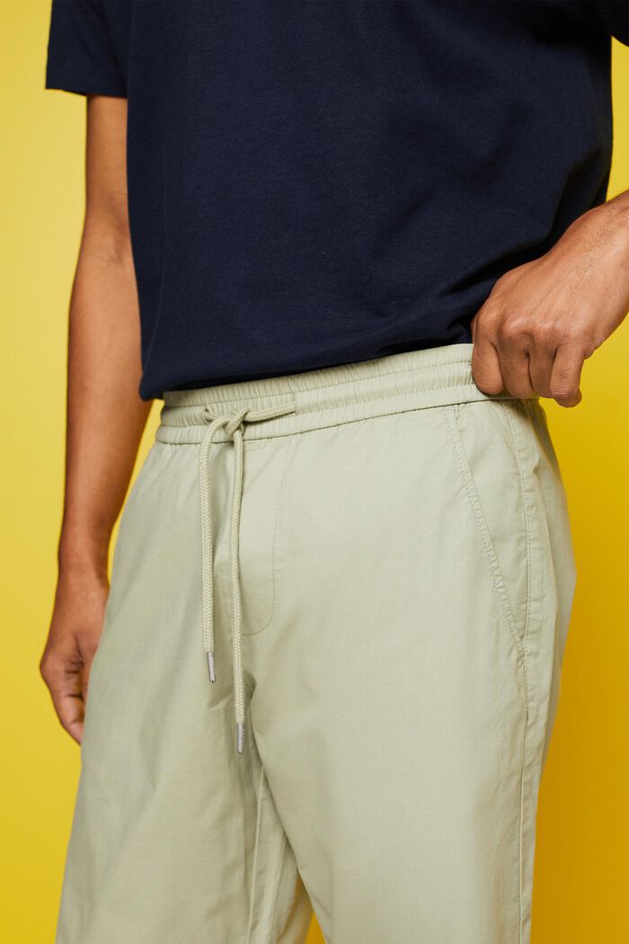 Pantalones cortos en sarga de algodón, LIGHT GREEN, detail image number 2