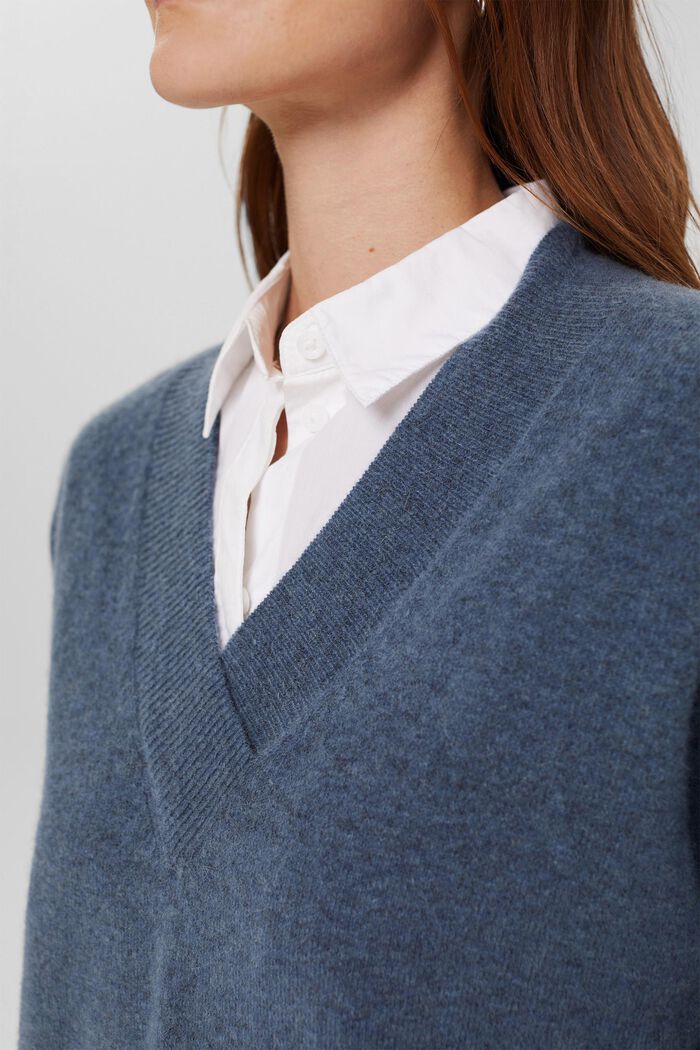 Con lana de borrego: jersey de cuello en pico, PETROL BLUE, detail image number 2