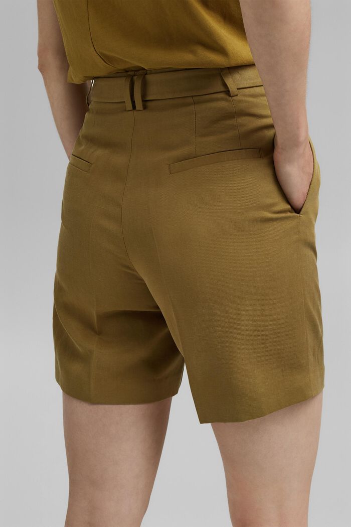 Con lino: shorts de cintura alta con cinturón, OLIVE, detail image number 2