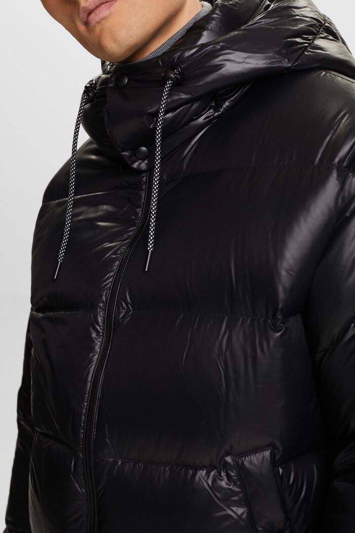 Chaqueta acolchada de plumón con acabado brillante, BLACK, detail image number 1