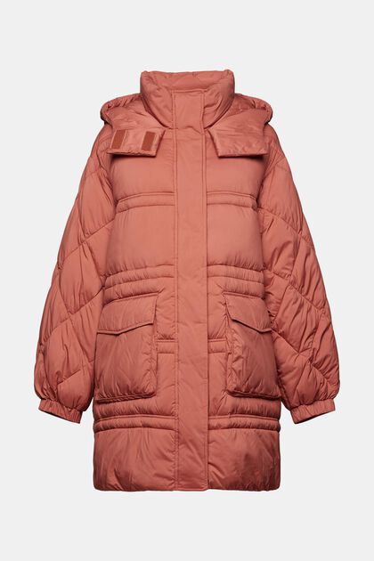 Reciclado: abrigo acolchado con capucha