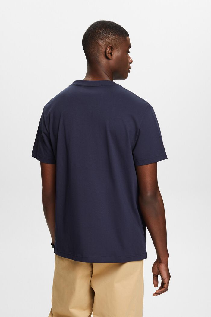 Camiseta en algodón ecológico y cuello enpico, NAVY, detail image number 2