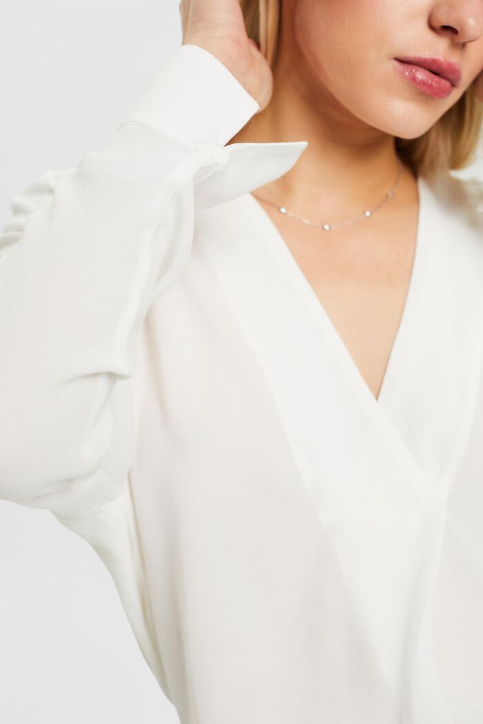 Blusa de crepé con cuello en V, OFF WHITE, detail image number 2
