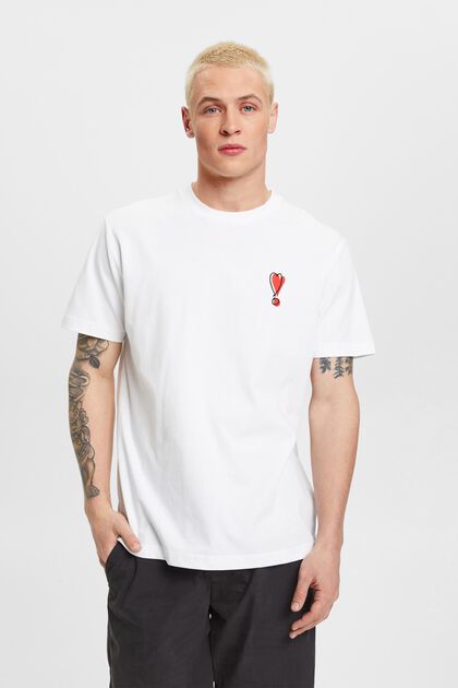 Camiseta de algodón sostenible con diseño de corazón