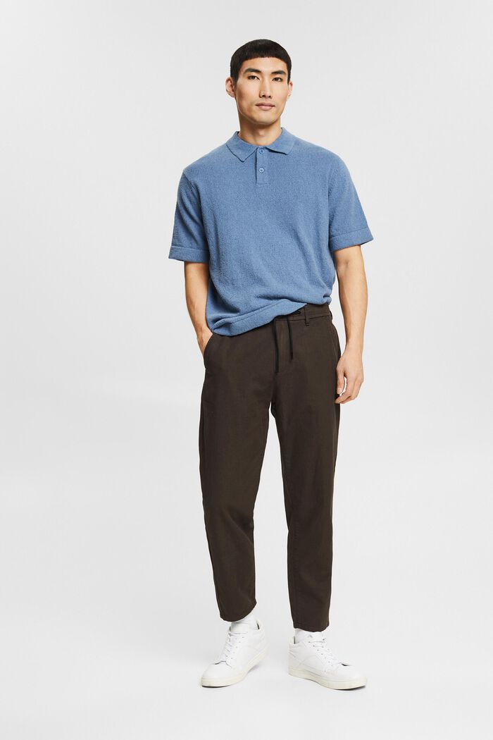 Con lino: pantalones chinos con cordón en la cintura