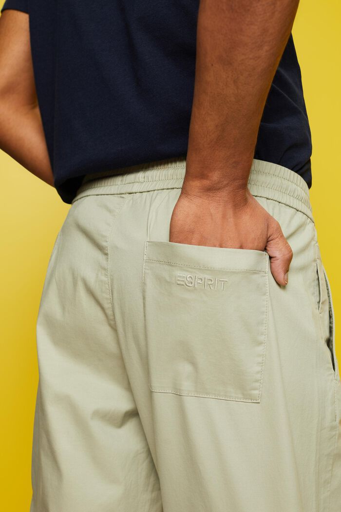 Pantalones cortos en sarga de algodón, LIGHT GREEN, detail image number 4