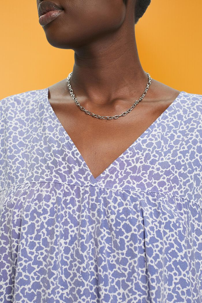 Blusa de cuello en pico con estampado, INK, detail image number 2