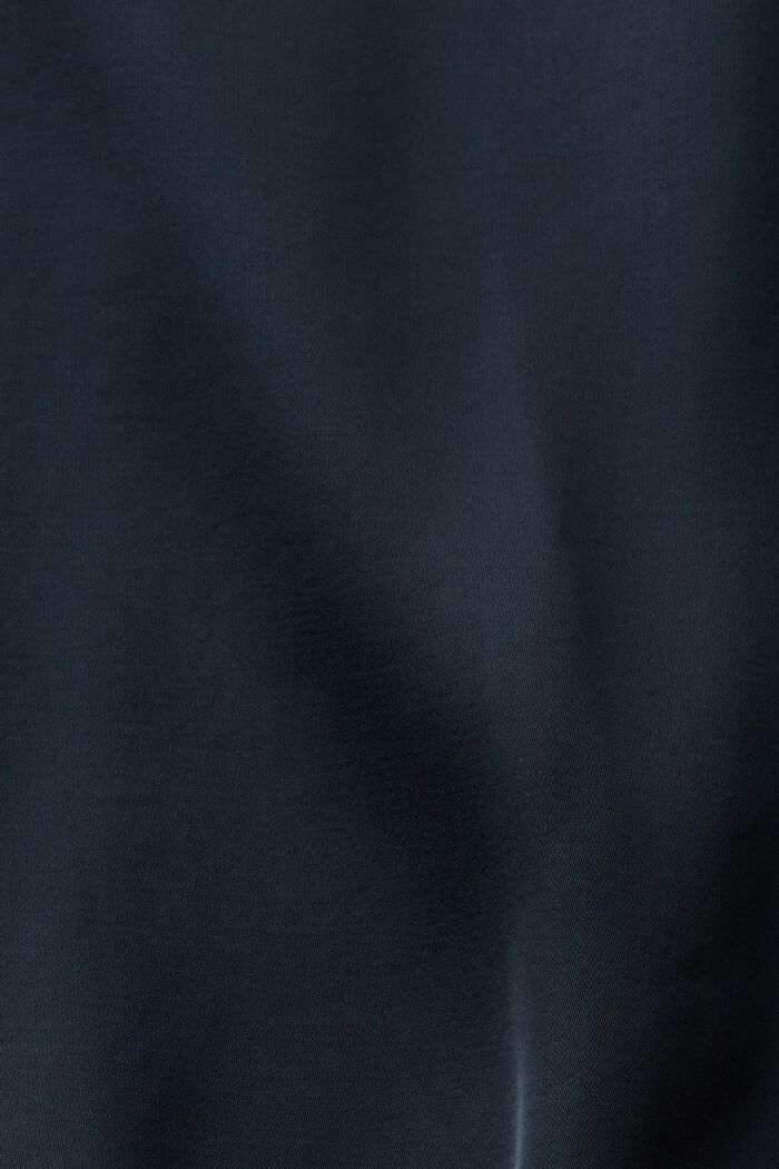 Blusa de satén con cuello de solapa, LENZING™ ECOVERO™, PETROL BLUE, detail image number 4