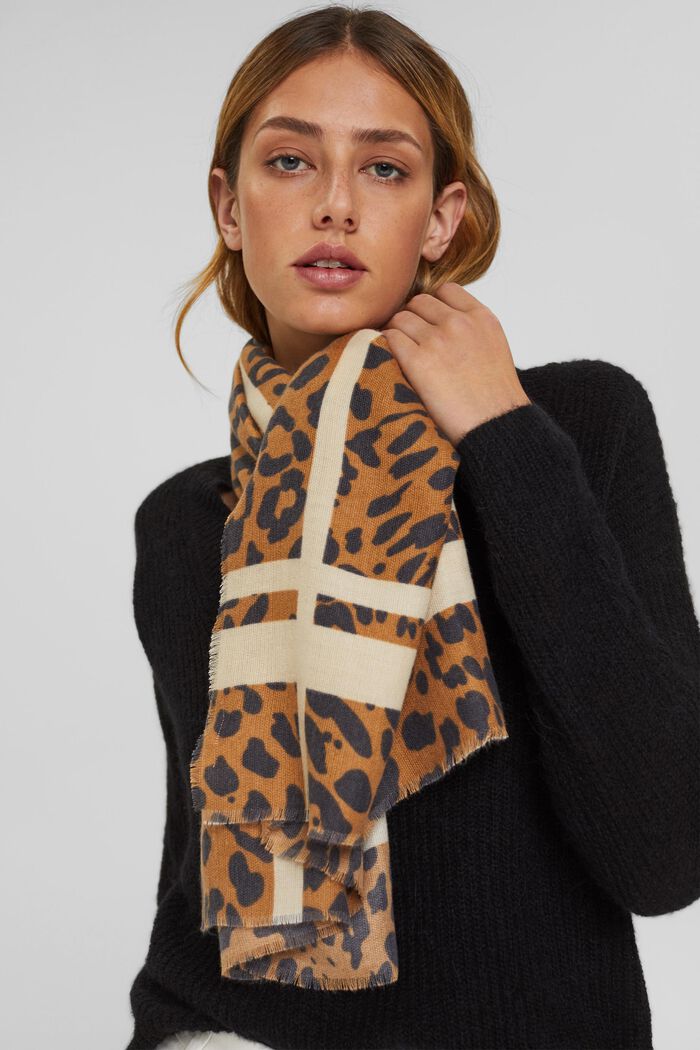 Reciclada: bufanda con estampado de leopardo, BARK, detail image number 1