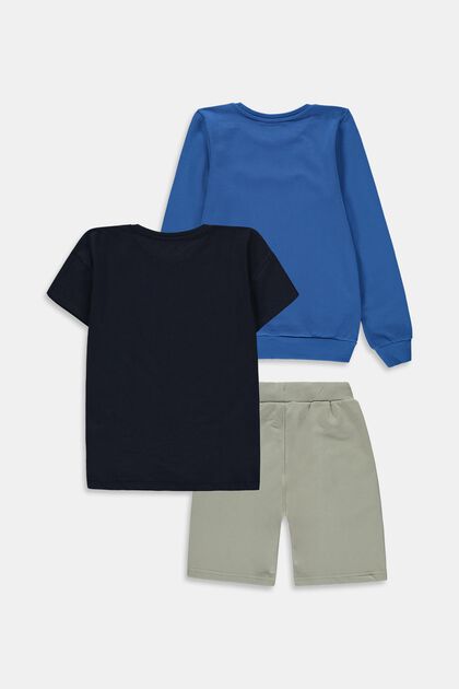Conjunto combinado: sudadera, camiseta y pantalón corto
