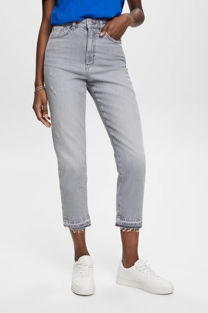 Jeans high rise cropped con bajos desflecados