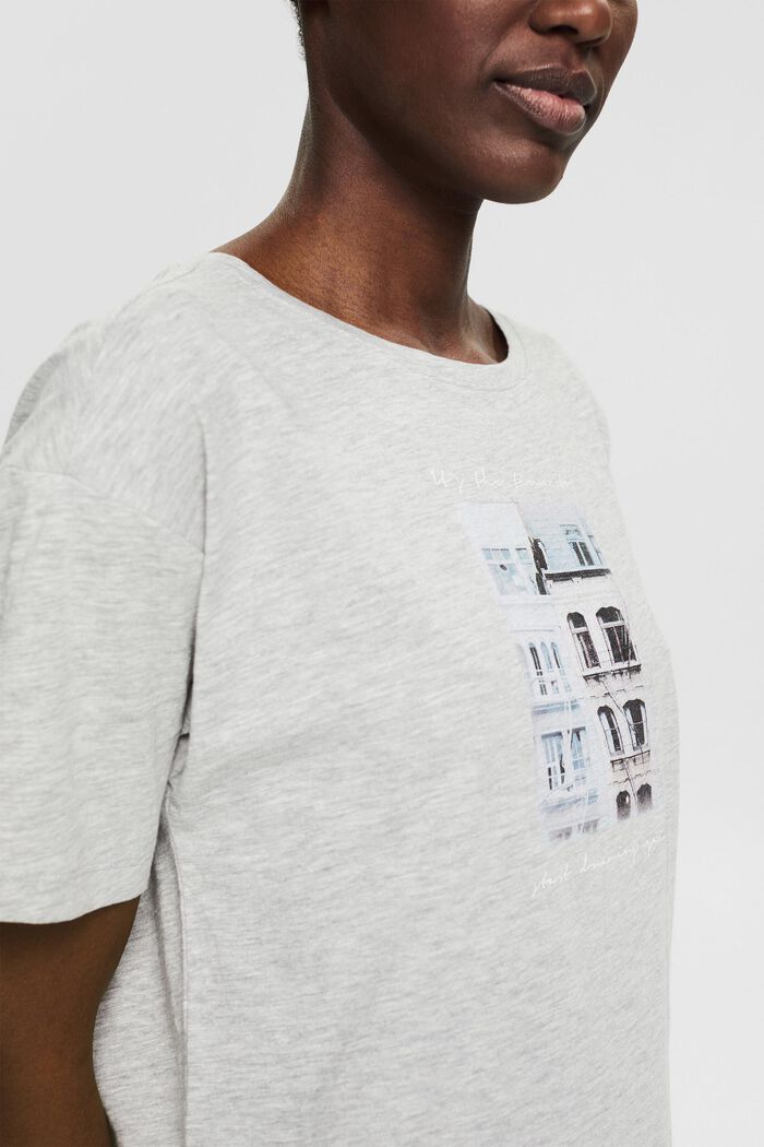 Camiseta con estampado fotográfico, mezcla de algodón ecológico, LIGHT GREY, detail image number 0