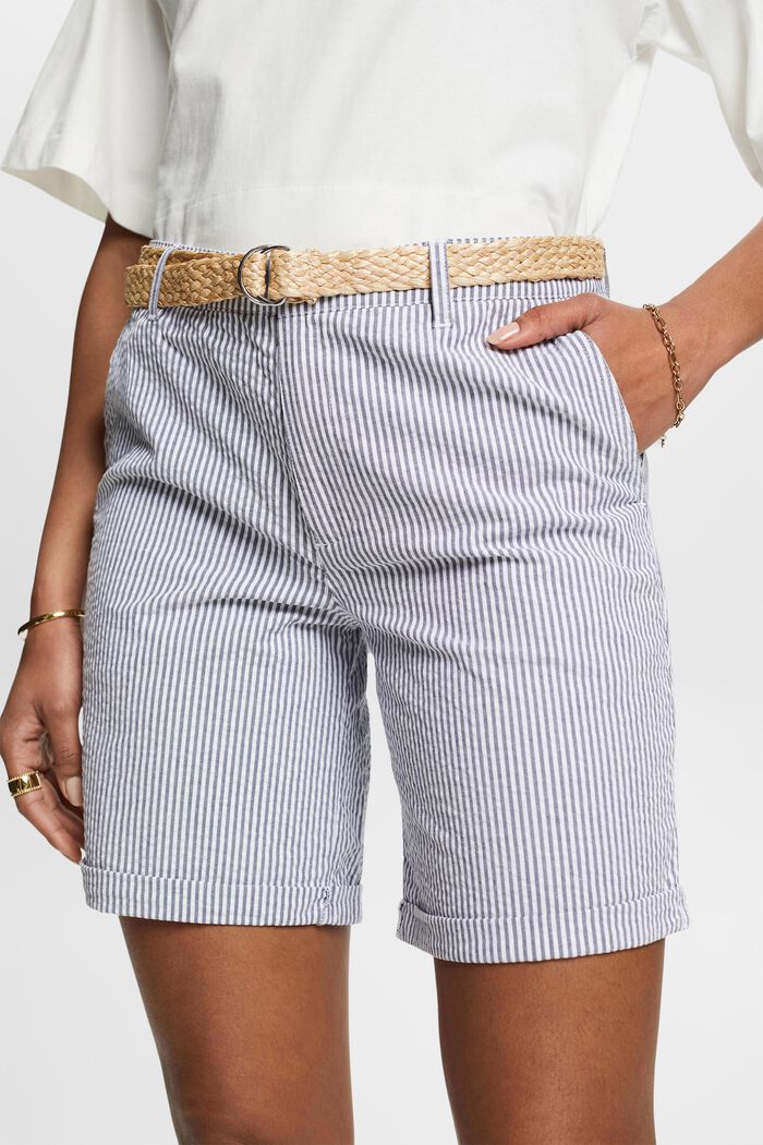 Pantalones cortos con diseño a rayas y cinturón trenzado de rafia, NAVY, detail image number 2