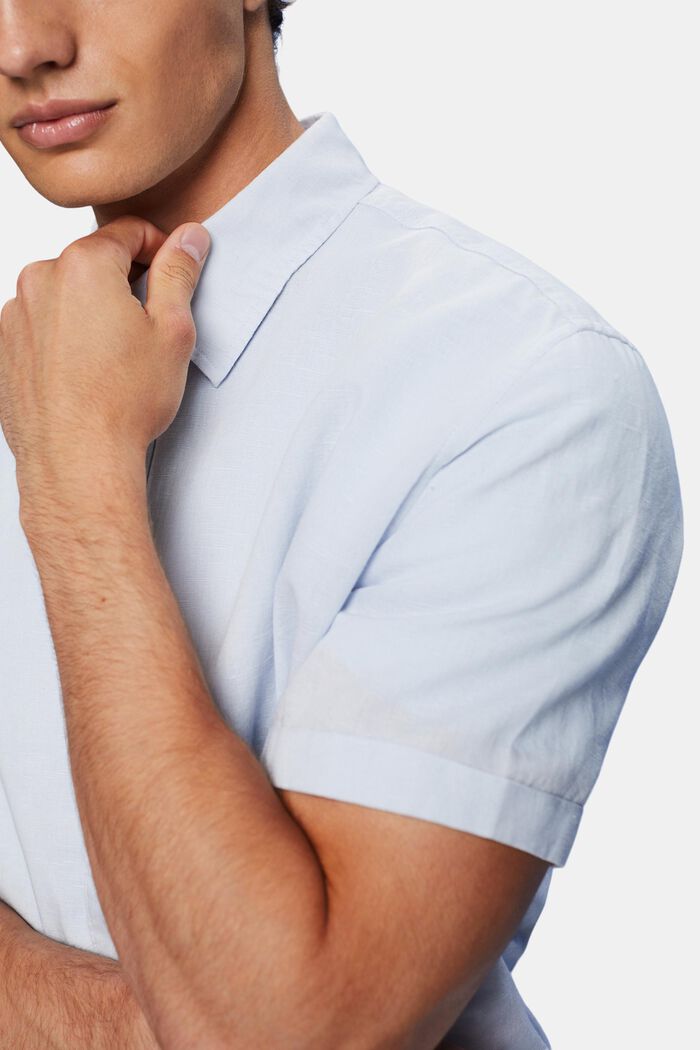 Camisa de manga corta confeccionada en una mezcla de lino y algodón, LIGHT BLUE, detail image number 2