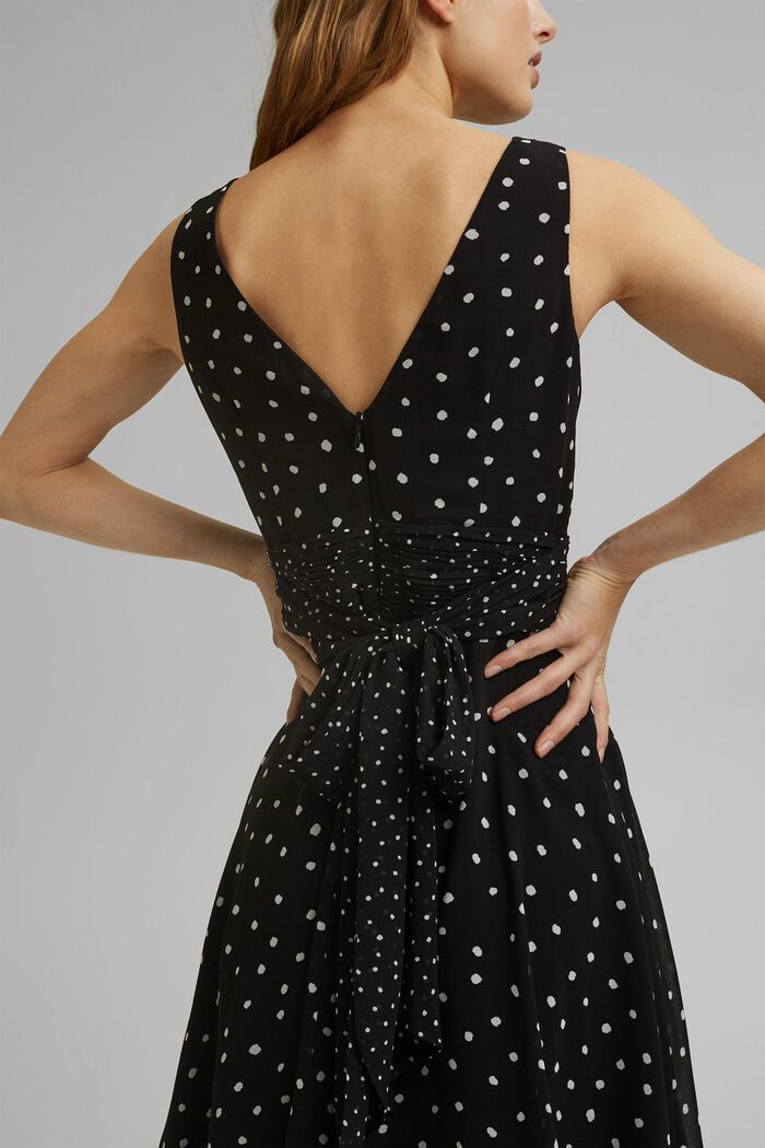 Reciclado: vestido de gasa con cintura fruncida, BLACK, detail image number 4