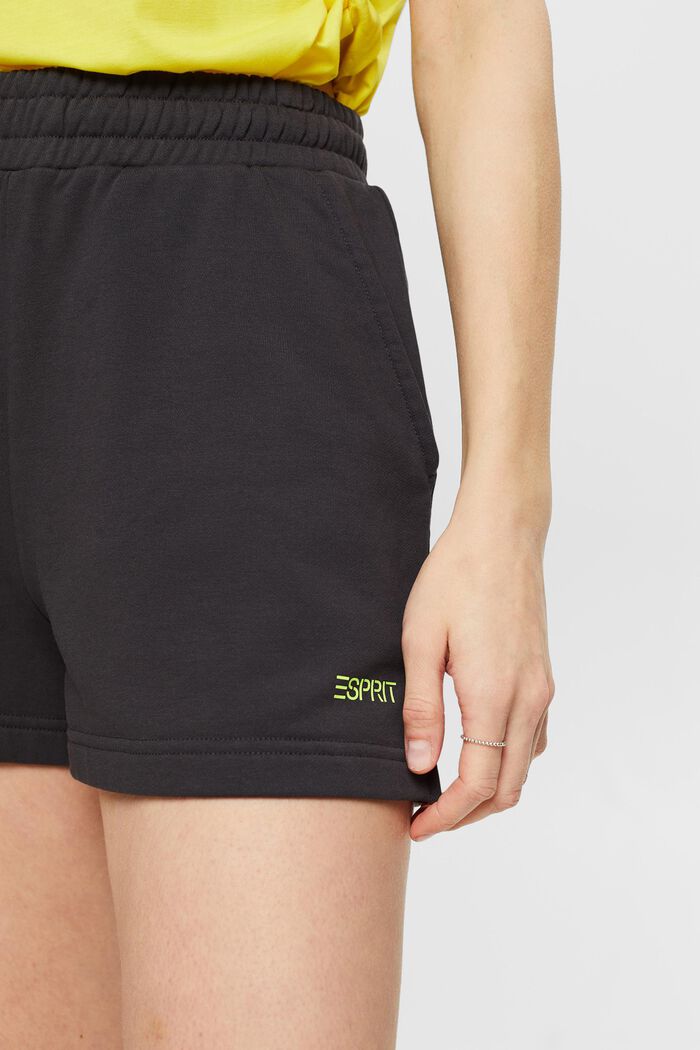 Pantalón jogger corto con logotipo, ANTHRACITE, detail image number 3