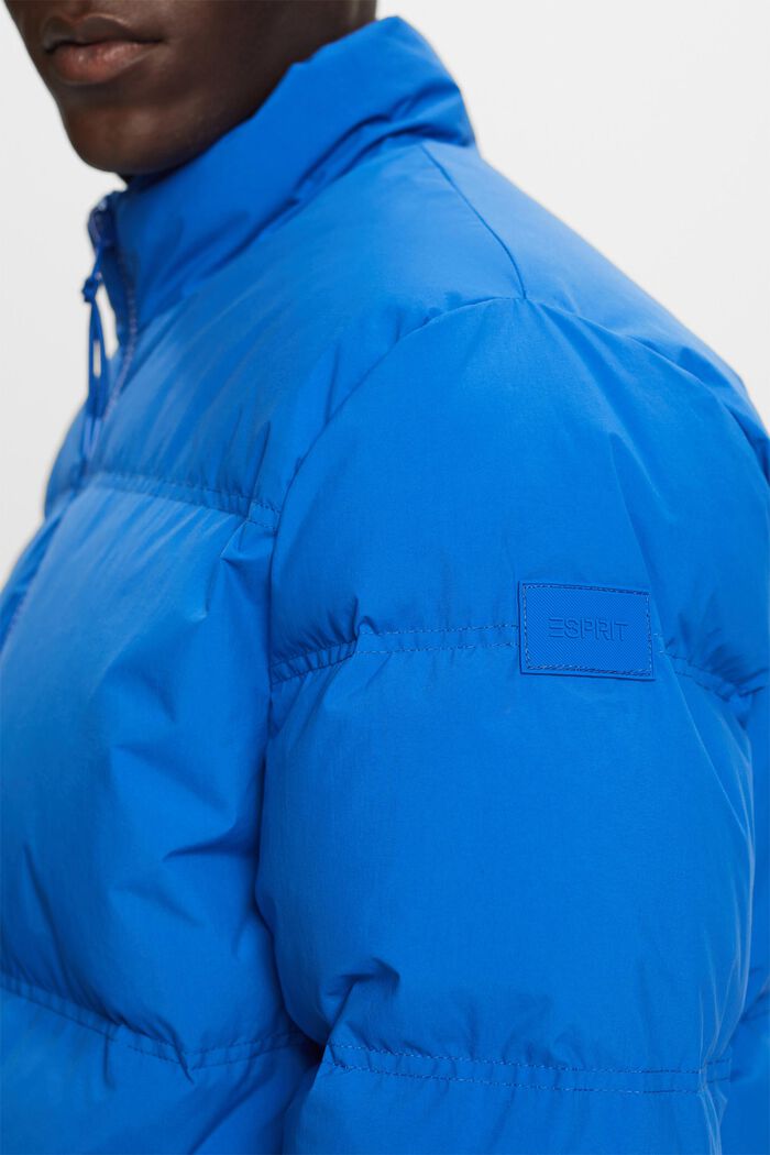 Reciclada: chaqueta acolchada con plumón, BRIGHT BLUE, detail image number 1