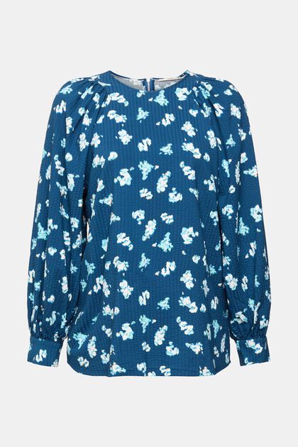 Blusa de sirsaca con diseño floral