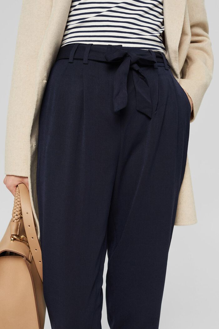 Pantalón chino de cintura alta con cinturón, NAVY, detail image number 0